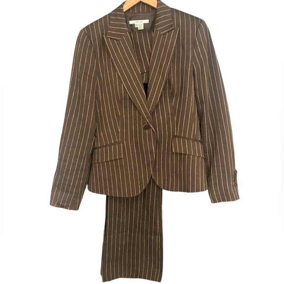 Zara Jackets & Blazers - Zara linen matching suit worn half a day (long story) size 10 beautiful for fall